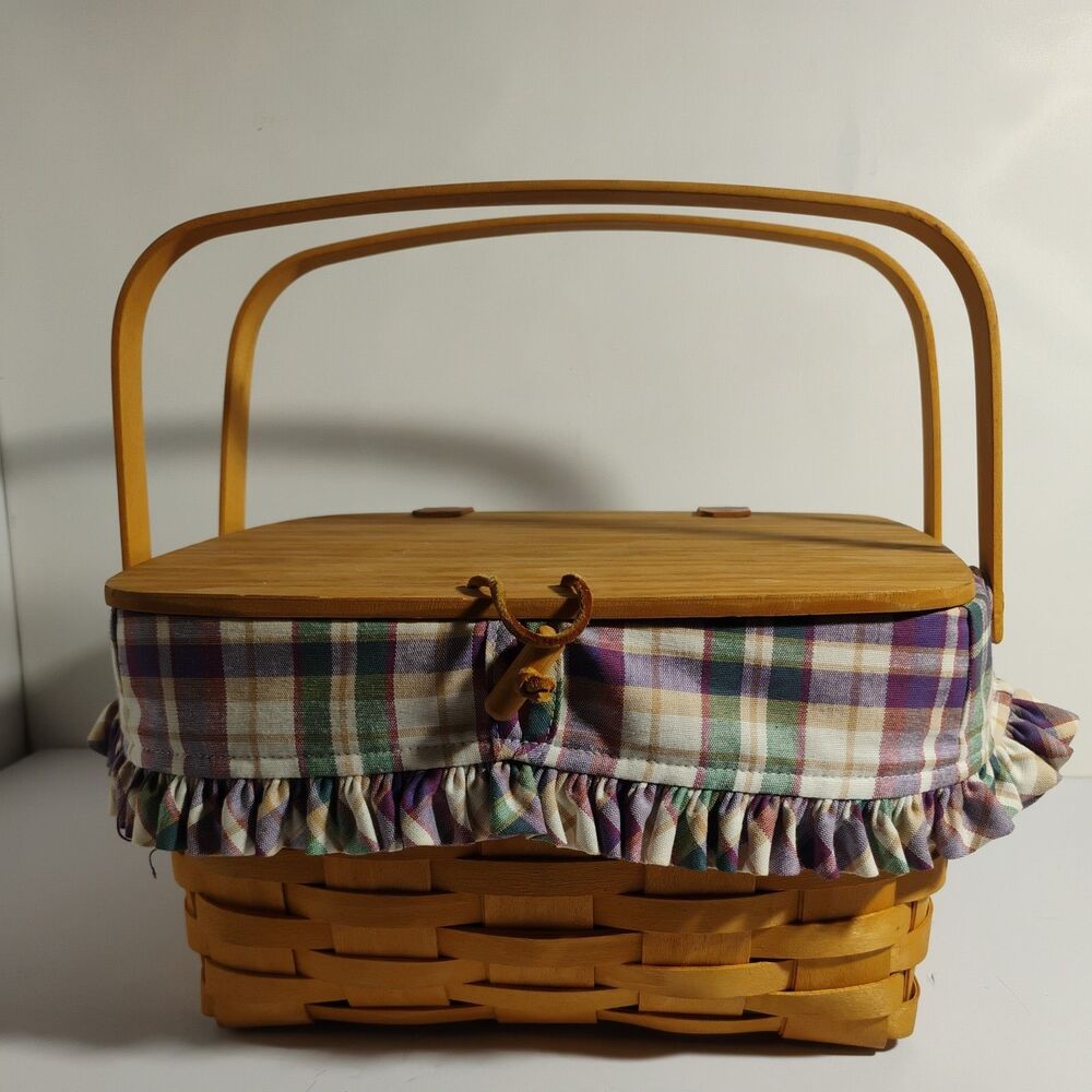 Longaberger VTG 1998 Lg Picnic Basket W/Liner Riser Protector Liner  Wood Lid